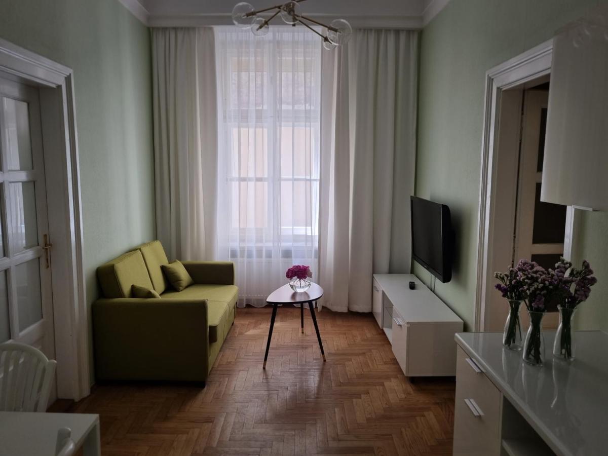 St. Mark Apartment คราคูฟ ภายนอก รูปภาพ